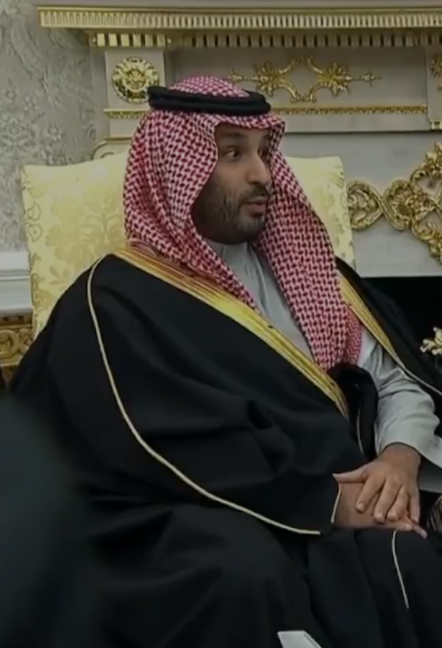 Imagen de Y el principe de Arabia Saudita confirma qué invertirá un trillon de dolares en Estados Unidos. En su visita con Trump duplican su inversión pues anteriormente habian prometido tan solo 600 mil millones de dolares